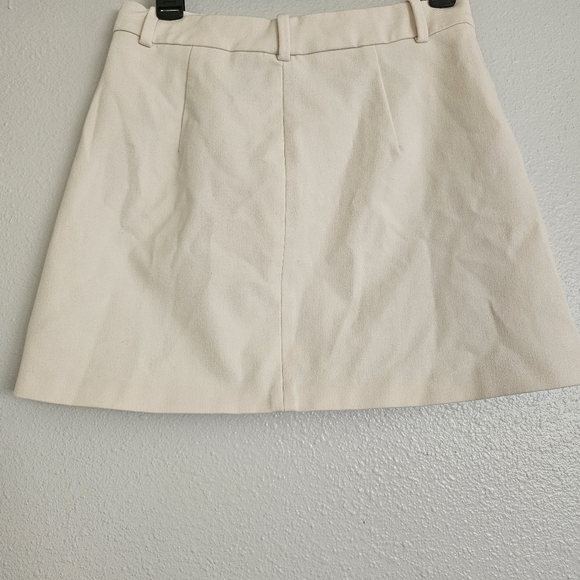 Zara cream mini skirt - Picture 3 of 3